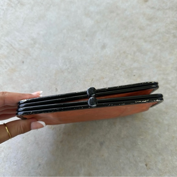 Hobo Lauren Clutch Wallet - Picture 5 of 11